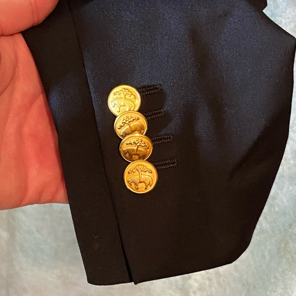 Brooks Brothers Women’s Navy Blazer - Picture 4 of 5
